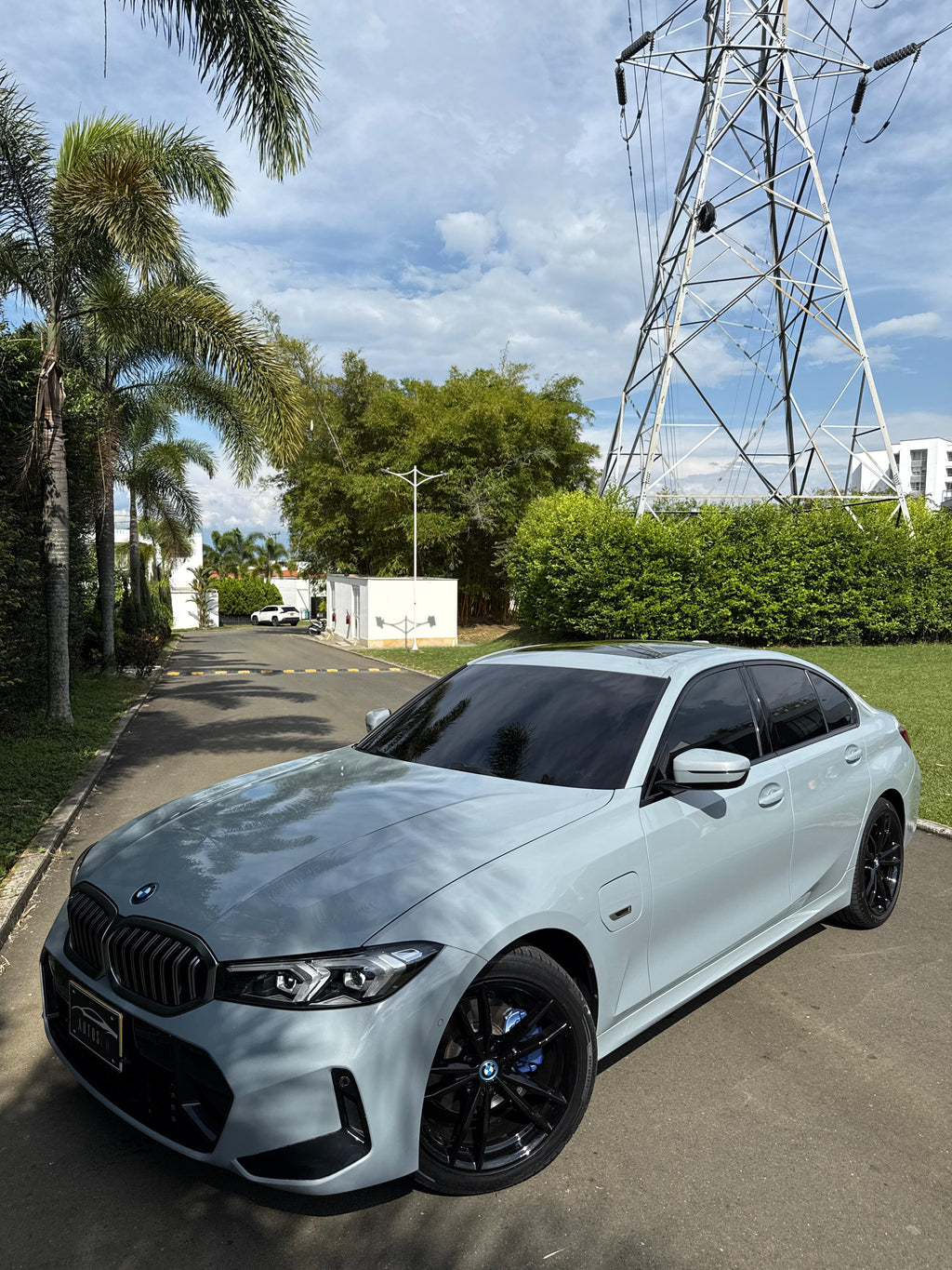 BMW 330E IPERFORMANCE EDICIÓN M HÍBRIDO🔋