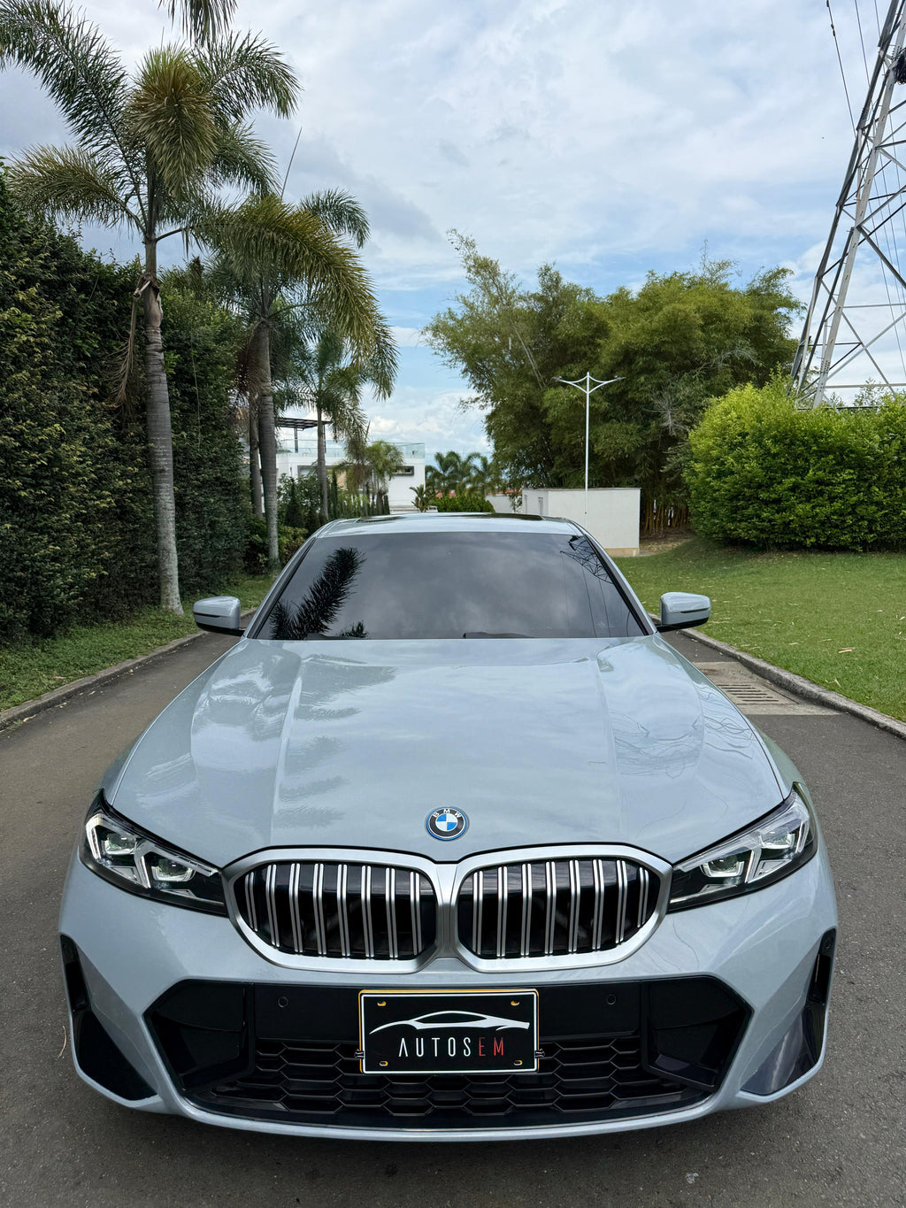 BMW 330E IPERFORMANCE EDICIÓN M HÍBRIDO🔋