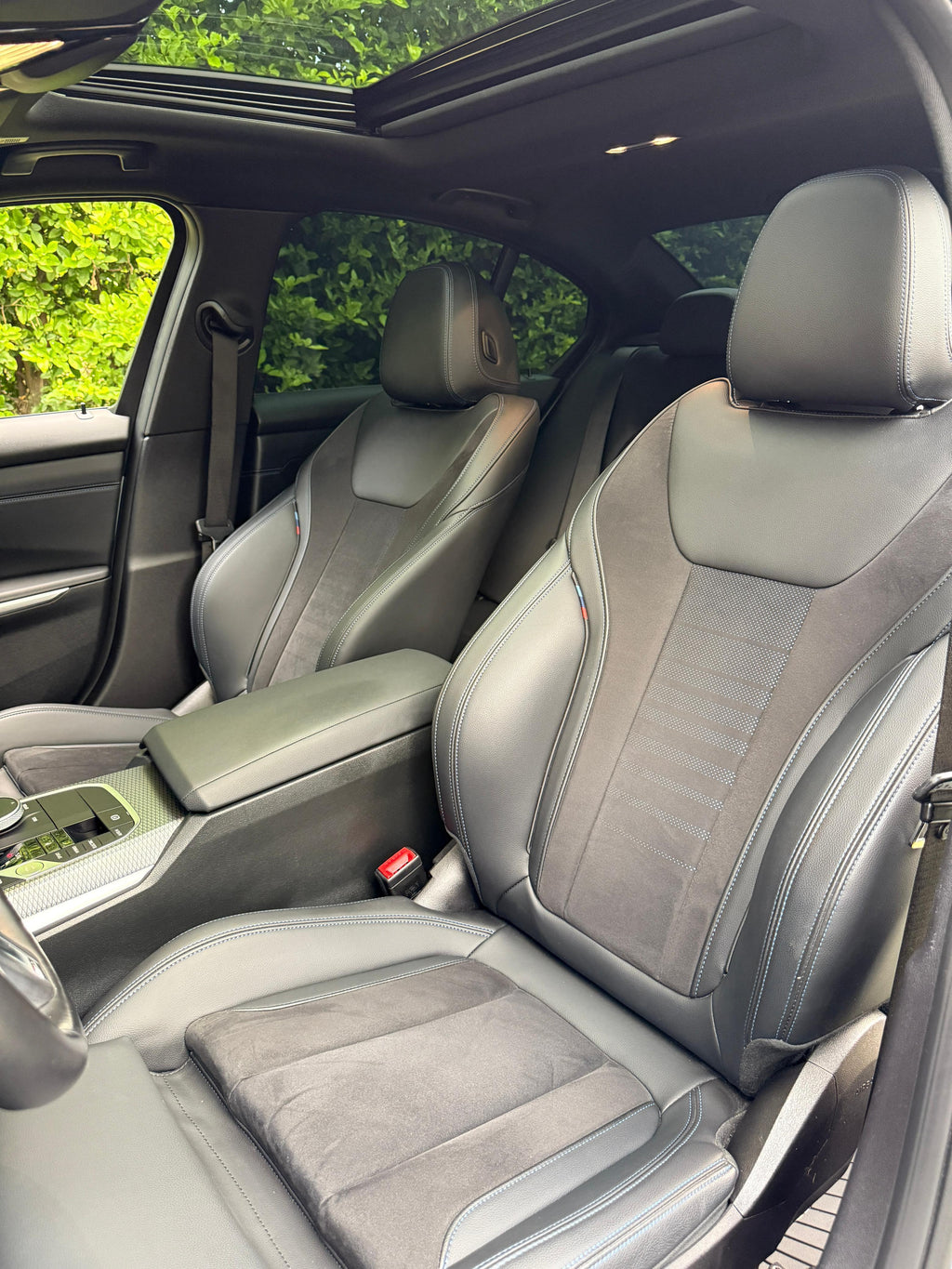 BMW 330E IPERFORMANCE EDICIÓN M HÍBRIDO🔋