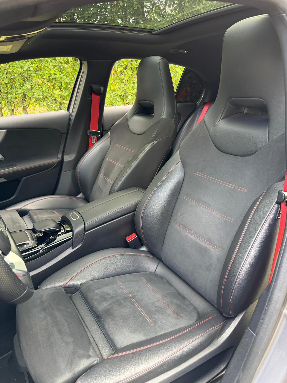 MERCEDES BENZ A35 AMG